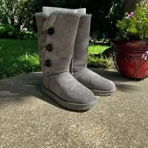 ホワイトテリア！UGG ブーツ 青 グレー 17cmとCONVERSE ホワイトテリア！UGG ブーツ 青 グレー 17cmとCONVERSE ホワイト